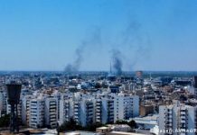 αίνει προς διάλυση