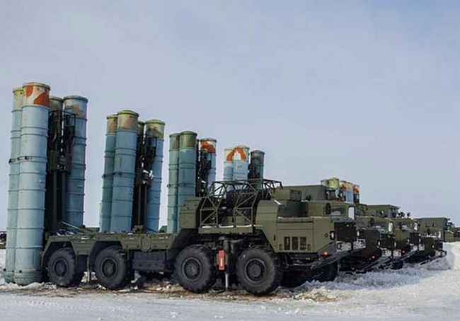 Φινλανδικά ΜΜΕ: Η Ρωσία μεταφέρει πυραύλους
