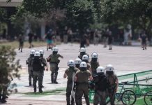 Κυβέρνηση με τα ΜΑΤ οργάνωσε όργιο