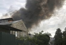 Tο Κίεβο ξύνεται στη γκλίτσα
