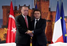 Ερντογάν: Είχα προειδοποιήσει Γαλλία