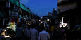 SOS! Γενικό μπλακ άουτ στο Μπαγκλαντές