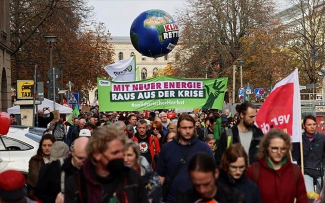 Γερμανία-Μεγάλες διαδηλώσεις