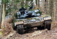 Ουκρανική επίθεση αρμάτων Leopard-Bradley στο Όρεκοφ–Mάχες και πυρά από ρωσικό πυροβολικό