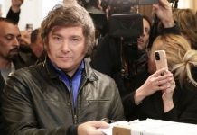 Νίκη του «Αργεντίνου Trump» στις προκριματικές εκλογές-Υποτίμηση πέσο 18%