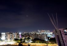 Δεκάδες ρουκέτες εκτοξεύθηκαν από Χαμάς κατά Τελ-Αβίβ!–Ξεπερνούν τους 3.100 οι νεκροί