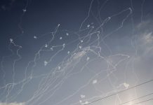 Η καταστροφή στη Γάζα επιτείνεται-Θανατηφόρες ελλείψεις σε νερό,ψωμί, ηλεκτρικό-Βομβαρδίζεται η Ράφα