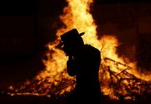 Yπό υπαρξιακή απειλή το Ισραήλ:-Η Hezbollah χτυπά με αεροσκάφη και κομάντος