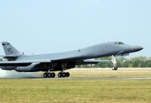 Ρωσικά μαχητικά Su-37 αναχαίτισαν δύο αμερικανικά βομβαρδιστικά στη Μαύρη Θάλασσα