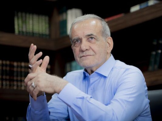 Ο νεοεκλεγείς πρόεδρος του Ιράν, Μασούντ Πεζεσκιάν