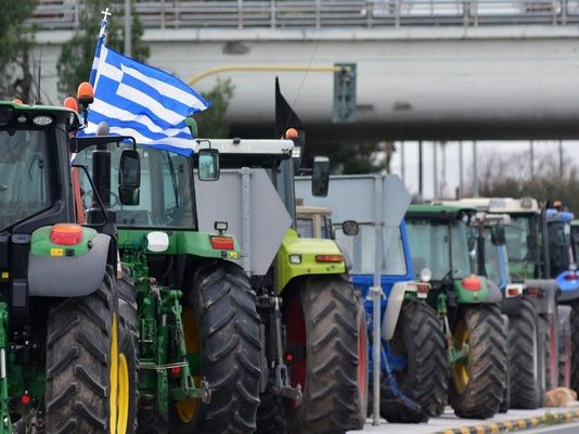 Λάρισα: Στους δρόμους με τα τρακτέρ τους σήμερα οι αγρότες της Θεσσαλίας
