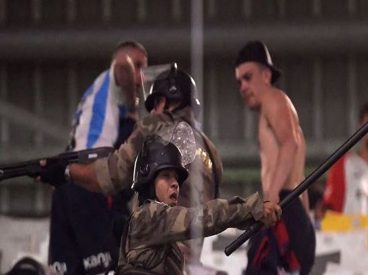 Βραζιλία: Άγρια επεισόδια σε αγώνα του «Copa Libertadores»–Πλαστικές σφαίρες και χημικά (φωτο-βίντεο)