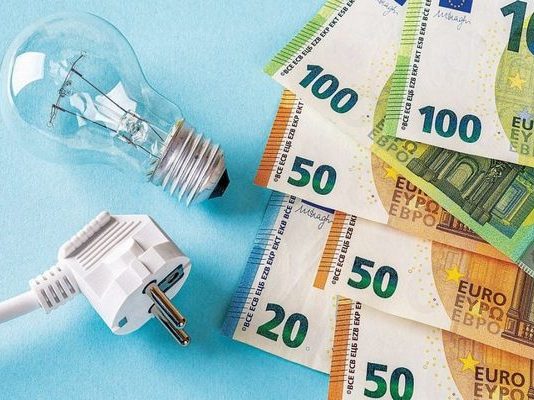 Νέο κερδοσκοπικό «ράλι» των τιμών του ρεύματος στη χονδρεμπορική