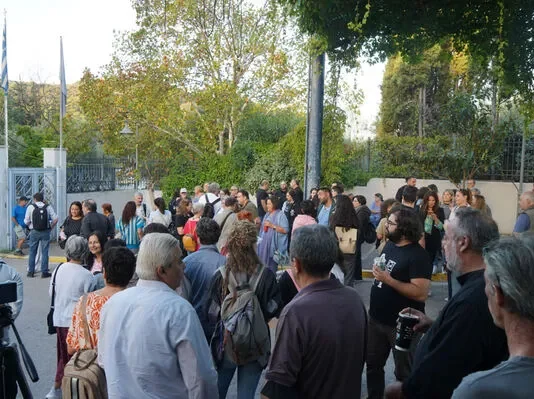ΨΝΑ Δαφνί-Οι εργαζόμενοι συνεχίζουν τον αγώνα παρά τις αθλιότητες της κυβέρνησης