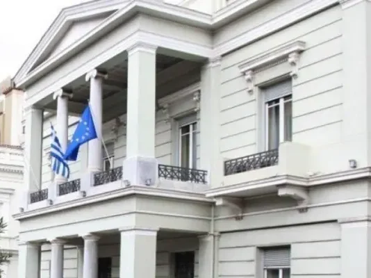 Π. Λαφαζάνης: Η κυβέρνηση με κατάπτυστη ανακοίνωση της χαιρετίζει την άνοδο των τζιχαντιστών στην εξουσία της Συρίας!