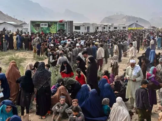 Απέλαση εκατοντάδων χιλιάδων μεταναστών από Ιράν μετά τη στρατιωτική νίκη