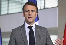Ιστορικό… ρεκόρ Macron – Ο πιο αντιδημοφιλής πρόεδρος στη Γαλλία από το 1970, τον αποδοκιμάζει το 89%