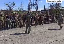 Έχουν ξεκινήσει οι μαζικές παραδώσεις των Ουκρανών(video)