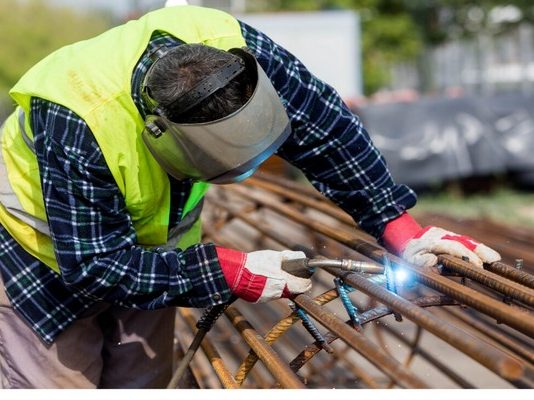 Eurostat : Προτελευταία στην ΕΕ η Ελλάδα σε επίπεδο μισθών – Μόνο στη Βουλγαρία χαμηλότεροι