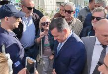 Υγειονομικοί κατά Α.Γεωργιάδη: «Έβαλες μαλλιά, δεν έβαλες μυαλά» (βίντεο)-Του επιφύλασσαν θερμή υποδοχή στη Χίο
