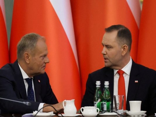 Εμφύλιος… κορυφής στην Πολωνία λόγω Ουκρανίας – Πρόεδρος Nawrocki για πρωθυπουργό Tusk: Ο χειρότερος πολιτικός στην ιστορία μας