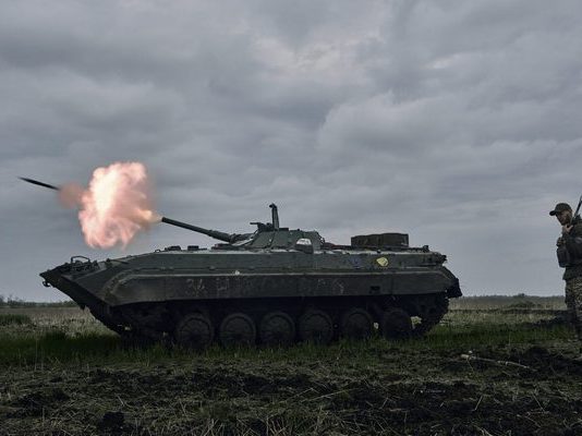 Μίρνογκραντ: Οι ρωσικές δυνάμεις διείσδυσαν στα νότια προάστια