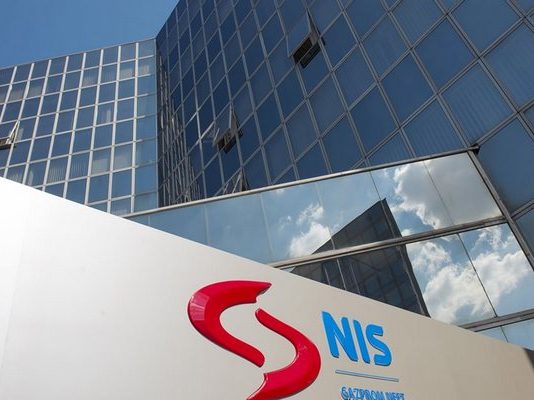 Σερβία: Οι Ρώσοι δέχονται να πουλήσουν την σερβική πετρελαϊκή εταιρία NIS πιεσμένοι από τις αμερικανικές κυρώσεις!