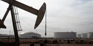 Αποτυχία Trump – Το κύκνειο άσμα του σχιστολιθικού πετρελαίου: Πλατφόρμες κλείνουν ενώ η παραγωγή σημειώνει ρεκόρ