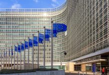 Η ΕΕ βάζει σε δεύτερη μοίρα τη ”Χούντα του ΚΙέβου” στο όνομα της ένταξης της Ουκρανίας