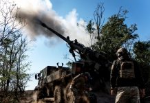 Χάος στο Κρασνοαρμέισκ (“Ποκρόβσκ”) – Σκόρπισαν άτακτα οι Ουκρανοί, το 60% εξοντώνεται από τον ρωσικό στρατό, φυγή ή παράδοση το δίλημμα (vid)