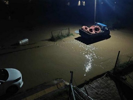 «Πλημμύρισε» το «επιτελικό κράτος» – Καταστροφές και εγκλωβισμοί σε Αττική, Μεγαλόπολη, Πρέβεζα και Βόνιτσα από την κακοκαιρία