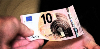 Ξεζουμίζουν την κοινωνία στον βωμό των πλεονασμάτων-Με τα στοιχεία της ΕΛΣΤΑΤ, η εστίαση έχει υποστεί καθίζηση.