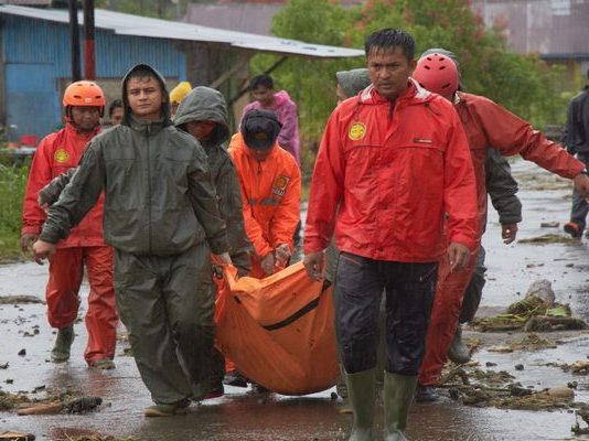 Νοτιοανατολική Ασία: Εκατοντάδες νεκροί και αγνοούμενοι από πλημμύρες