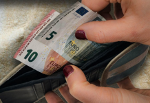 Γκρεμίζεται το αφήγημα της ισχυρής ανάπτυξης-Τα στοιχεία αποτυπώνουν την εικόνα μιας κοινωνίας που ασθμαίνει.