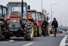 Σήμερα το μεσημέρι η πανελλήνια σύσκεψη των αγροτών για ένα μεγάλο μπλόκο στην Λάρισα