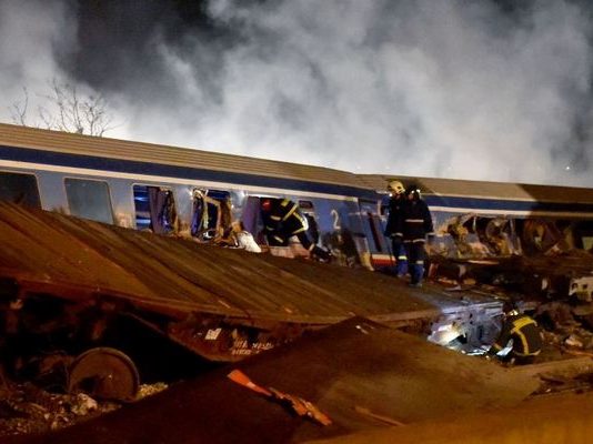 Τέμπη: Παρέμβαση-κόλαφος από Κοκοτσάκη για την ανάλυση των σωμάτων και των μεταλλικών επιφανειών