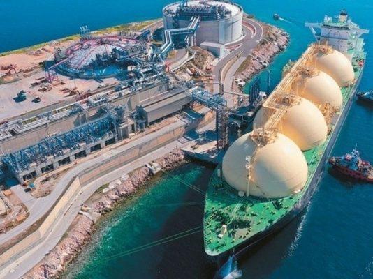 Chatham House: Ενεργειακή παγίδα για την Ελλάδα το αμερικανικό LNG – Οι πολίτες θα το πληρώσουν πολύ ακριβά