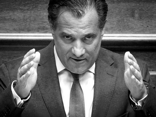 Ο Άδωνις Γεωργιάδης οραματίζεται ένα έθνος κουμπουροφόρων σε αλληλοεξόντωση