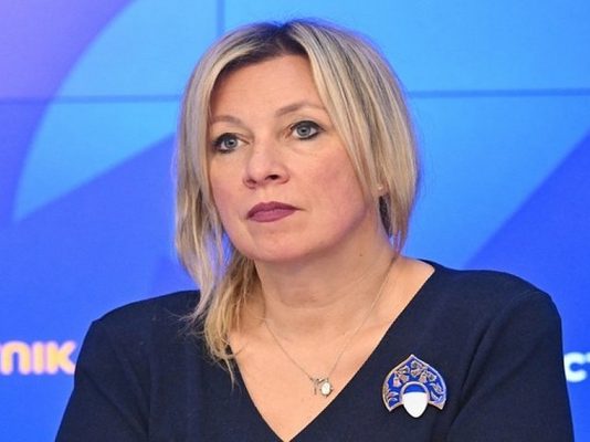Ρεσιτάλ τρολιάς από Zakharova: Τουαλέτες στα ρωσικά σύνορα να θυμηθεί να φτιάξει η Φινλανδία…