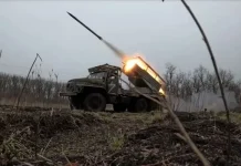 Ρώσοι προς δυνάμεις πρώην Ουκρανίας: Δεν θα υπάρξουν εκκλήσεις για παράδοση – φύγετε