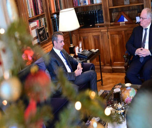 Εκβιαστικά διλήμματα Μητσοτάκη στους αγρότες – «Δεν γίνεται να θέτουν σε κίνδυνο την ανάπτυξη της χώρας»