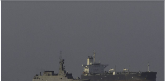 «Μυρίζει μπαρούτι» στην Καραϊβική – Πολεμικά πλοία της Βενεζουέλας συνοδεύουν πετρελαιοφόρα-Οι ενέργειες αυτές αυξάνουν σημαντικά τον κίνδυνο άμεσης στρατιωτικής αντιπαράθεσης