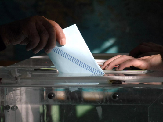 Τεχνητή νοημοσύνη και πολιτική – Ενημέρωση γρήγορη, πολλή και αδιαφανής