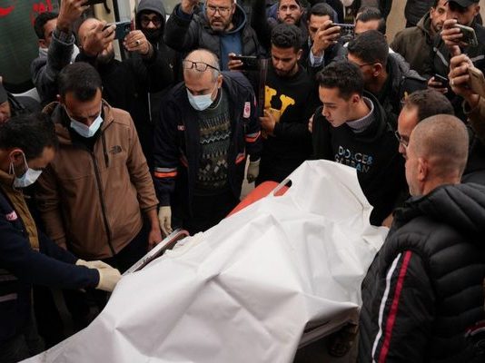 Συνεχίζουν απτόητοι οι σιωνιστές δολοφόνοι!-Γάζα: Έντεκα Παλαιστίνιοι νεκροί από ισραηλινά πυρά-Δύο ανήλικοι και τρεις δημοσιογράφοι μεταξύ των νεκρών.