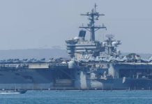 Ιράν: Το αεροπλανοφόρο «Λίνκολν» σε απόσταση βολής – Η Τεχεράνη προειδοποιεί για «επώδυνη απάντηση»