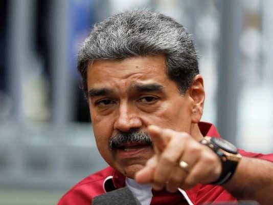 Το χαλκευμένο , ανατριχιαστικό και πρωτοφανές κατηγορητήριο κατά Μαδούρο ανακοίνωσε η Αμερικανίδα Υπ. Δικαιοσύνης