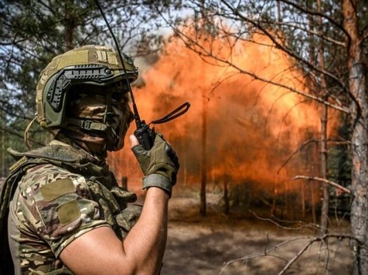 Ανεύθυνος Zelensky: Καλύτερα πόλεμος παρά κακή ειρήνη – Macron: Όχι στρατός στην Ουκρανία – Οι Ρώσοι διέλυσαν 5 Flamingo