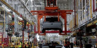 Ζημιές 50 δισ. για τους μεγάλους των ηλεκτροκίνητων αυτοκινήτων του Ντιτρόιτ