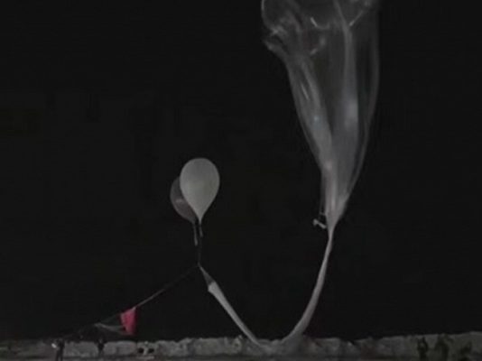 Ψηφιακός «ανταρτοπόλεμος» στο διάστημα: Η Ρωσία σηκώνει 5G-πύργους και σπάει το μπλόκο της Starlink του Musk