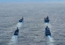 Το Ιράν δημοσιοποίησε πλάνα που απεικονίζουν επίθεση σε αμερικανικό αεροπλανοφόρο (βίντεο)